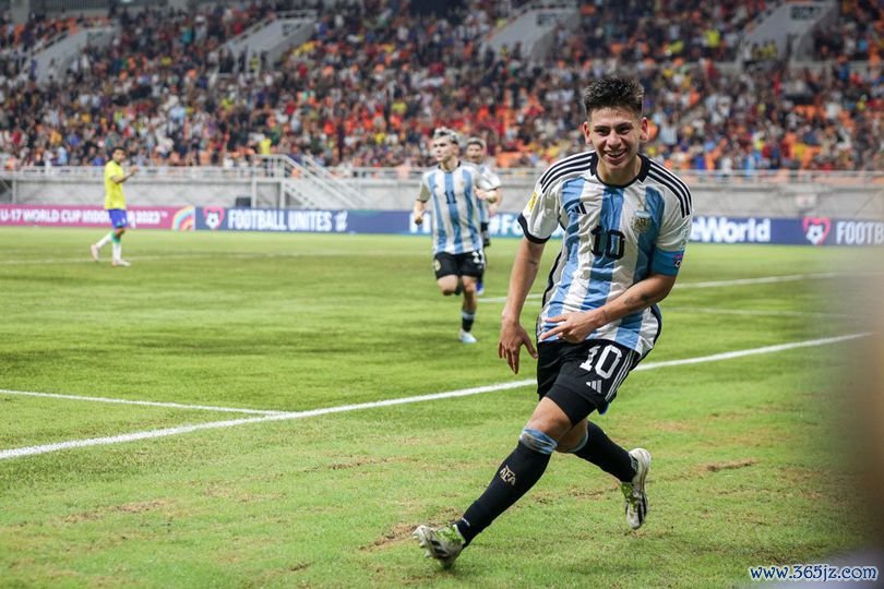 Nenek Claudio Echeverri Meninggal Dunia, Argentina U-17 Berduka Jelang Perebutan Tempat Ketiga Piala Dunia U-17 2023