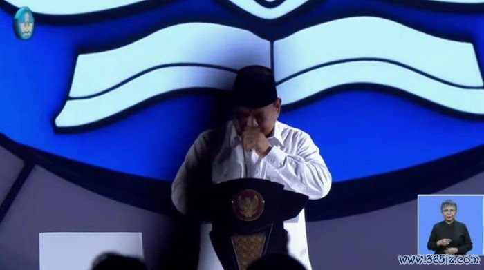 Prabowo dalam Puncak Hari Guru Nasional 2024